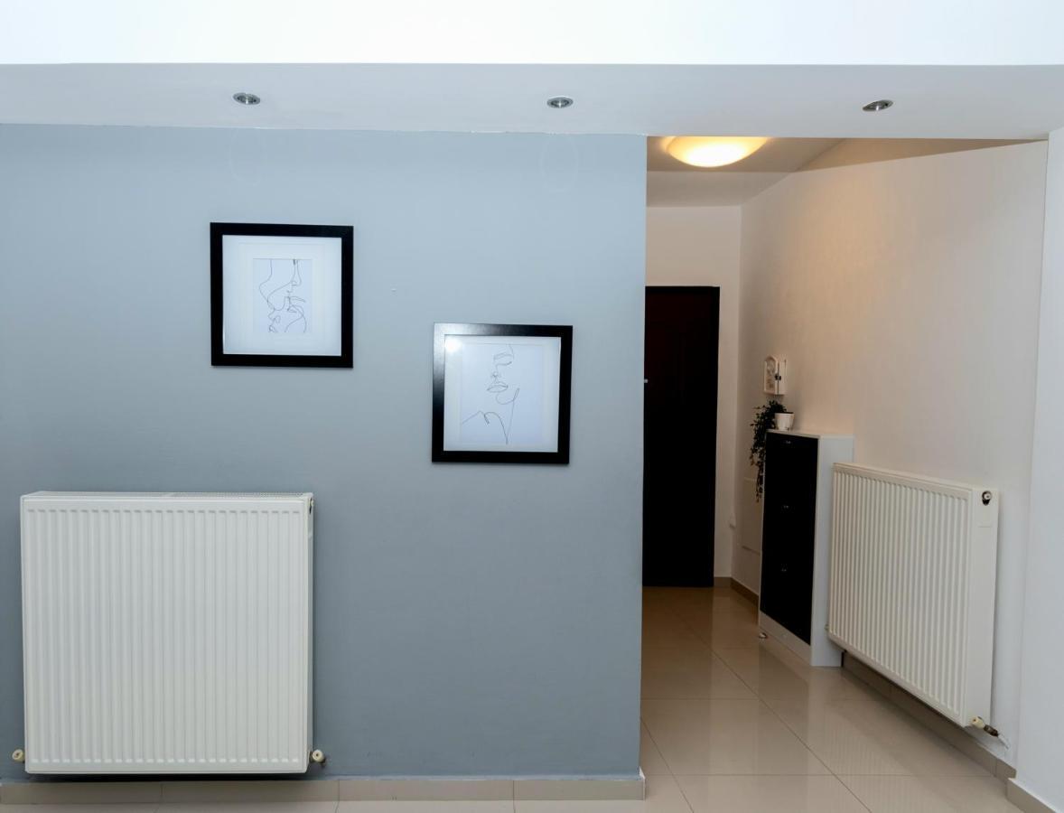 Mistral Luxury Living Apart otel Néa Péramos Dış mekan fotoğraf