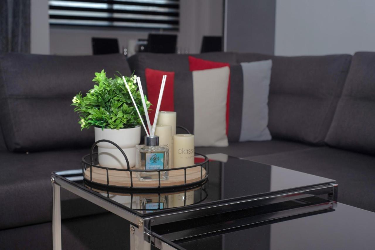 Mistral Luxury Living Apart otel Néa Péramos Dış mekan fotoğraf