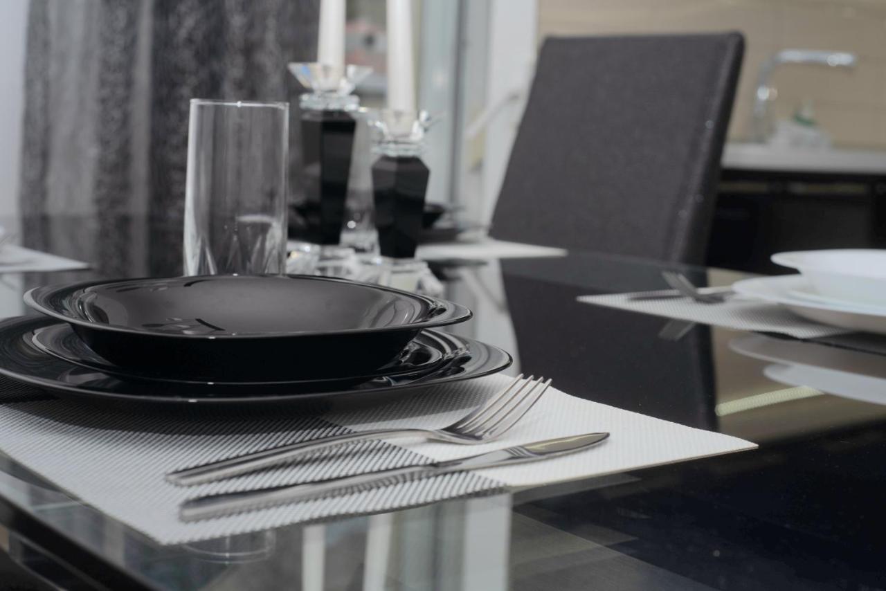 Mistral Luxury Living Apart otel Néa Péramos Dış mekan fotoğraf